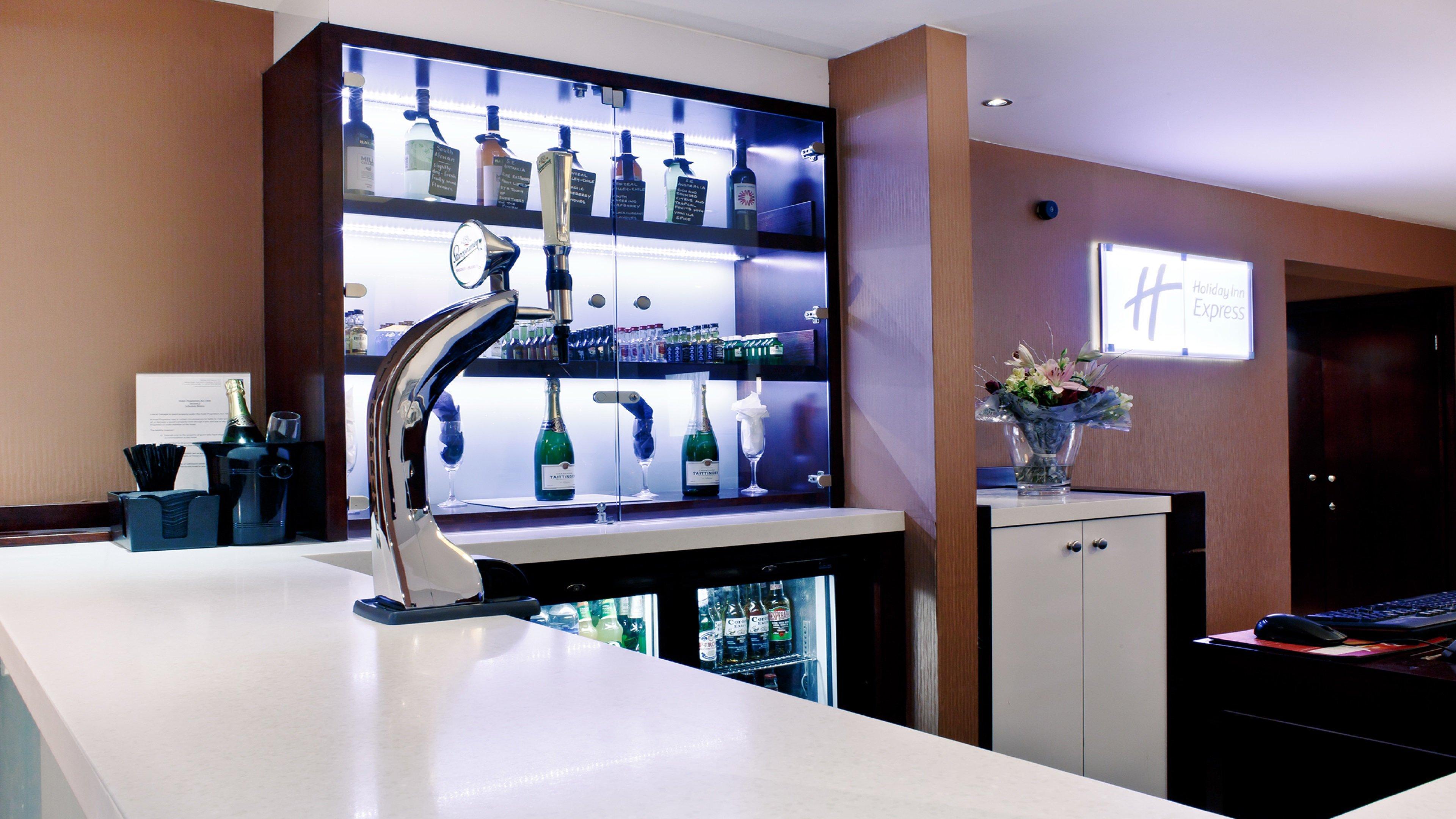 Holiday Inn Express Leeds-East By Ihg Leeds  Exteriér fotografie