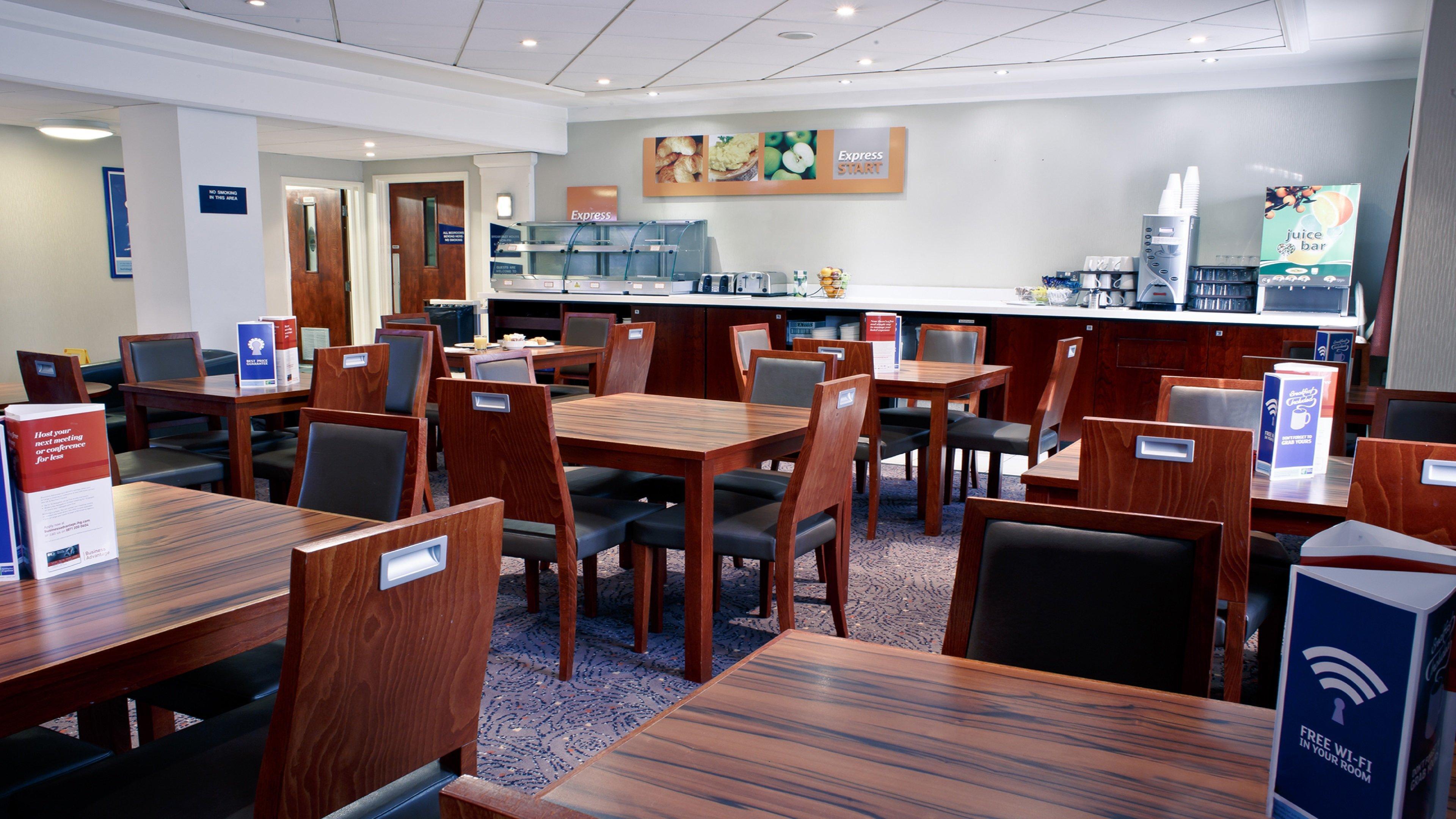 Holiday Inn Express Leeds-East By Ihg Leeds  Exteriér fotografie