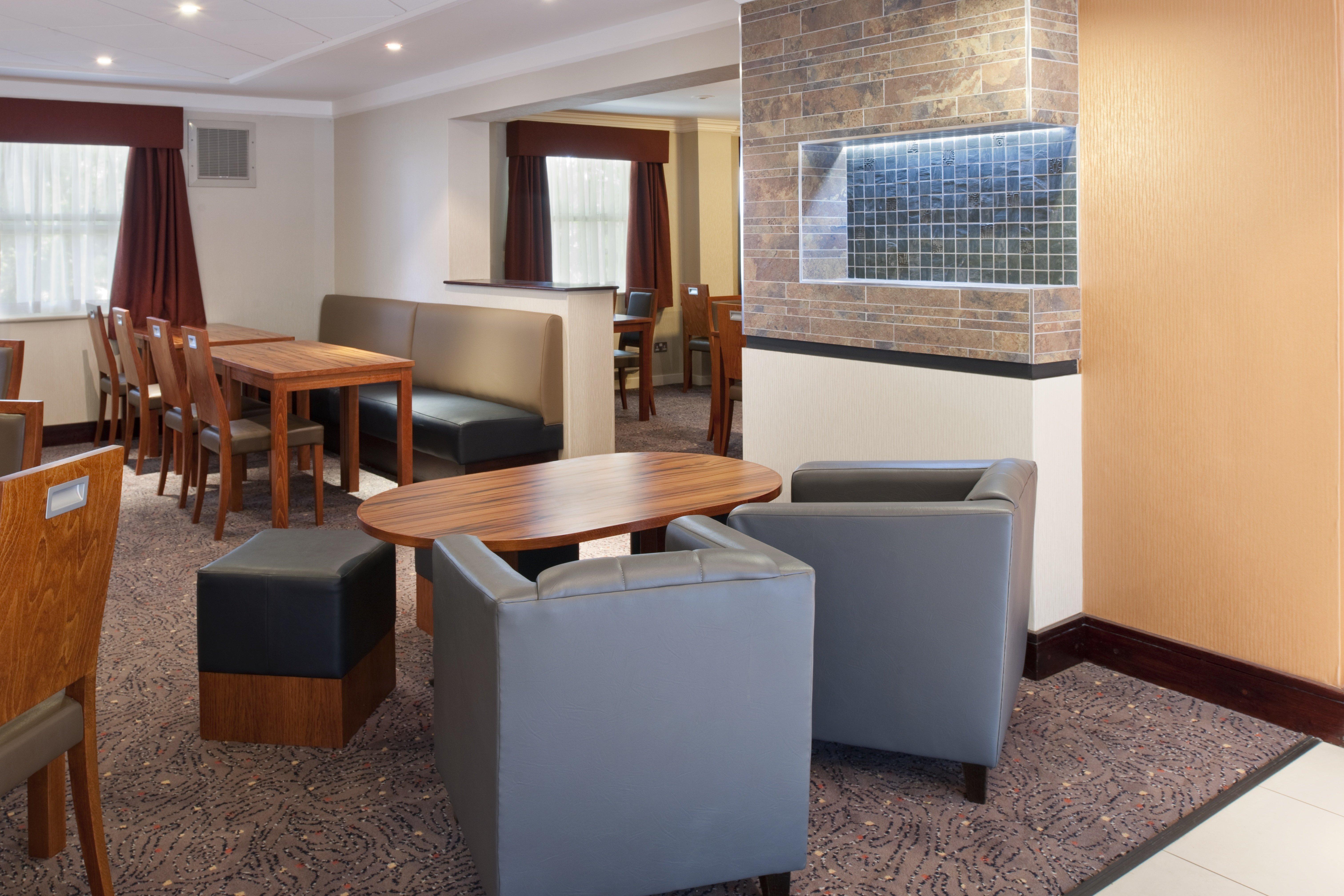 Holiday Inn Express Leeds-East By Ihg Leeds  Exteriér fotografie