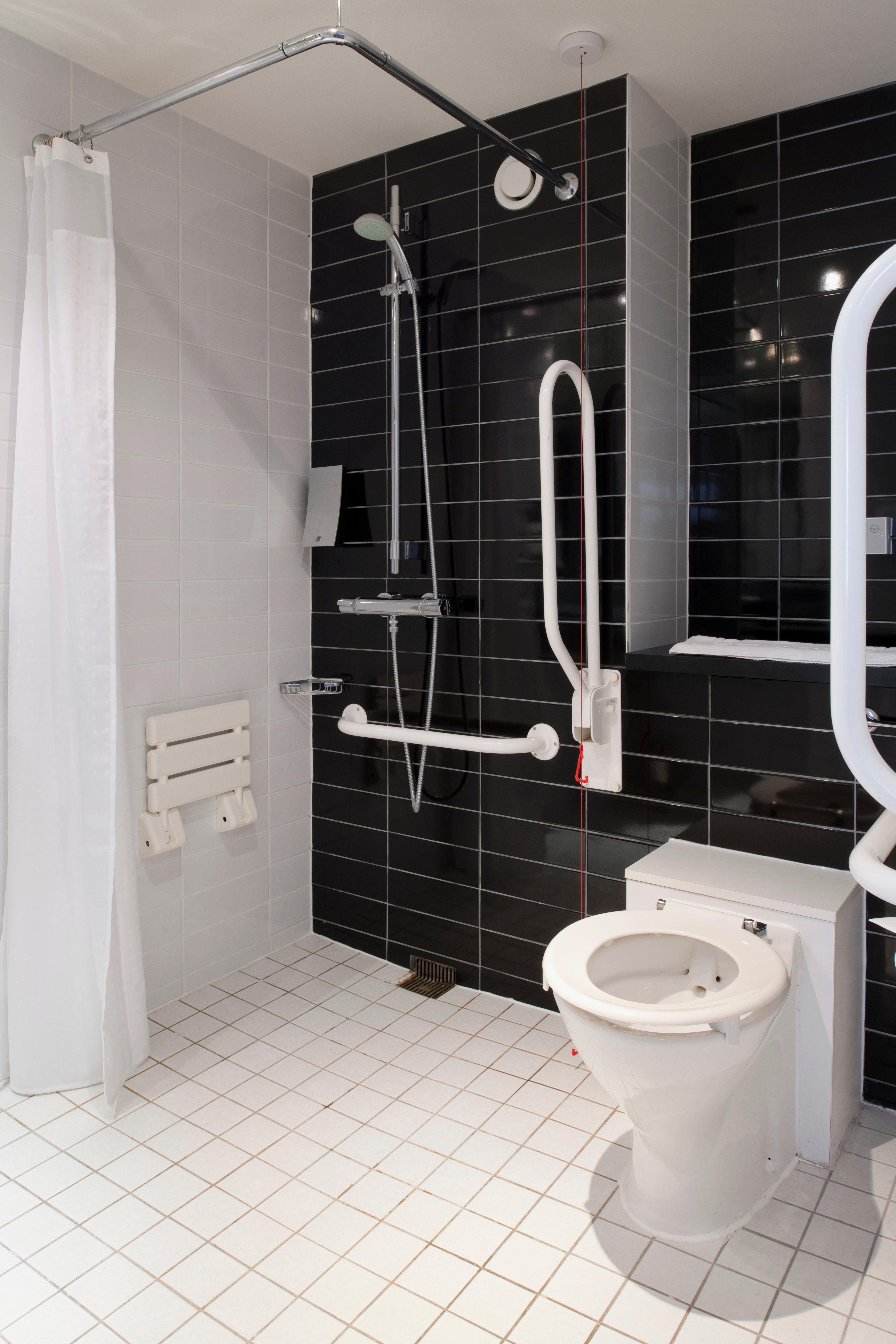 Holiday Inn Express Leeds-East By Ihg Leeds  Exteriér fotografie