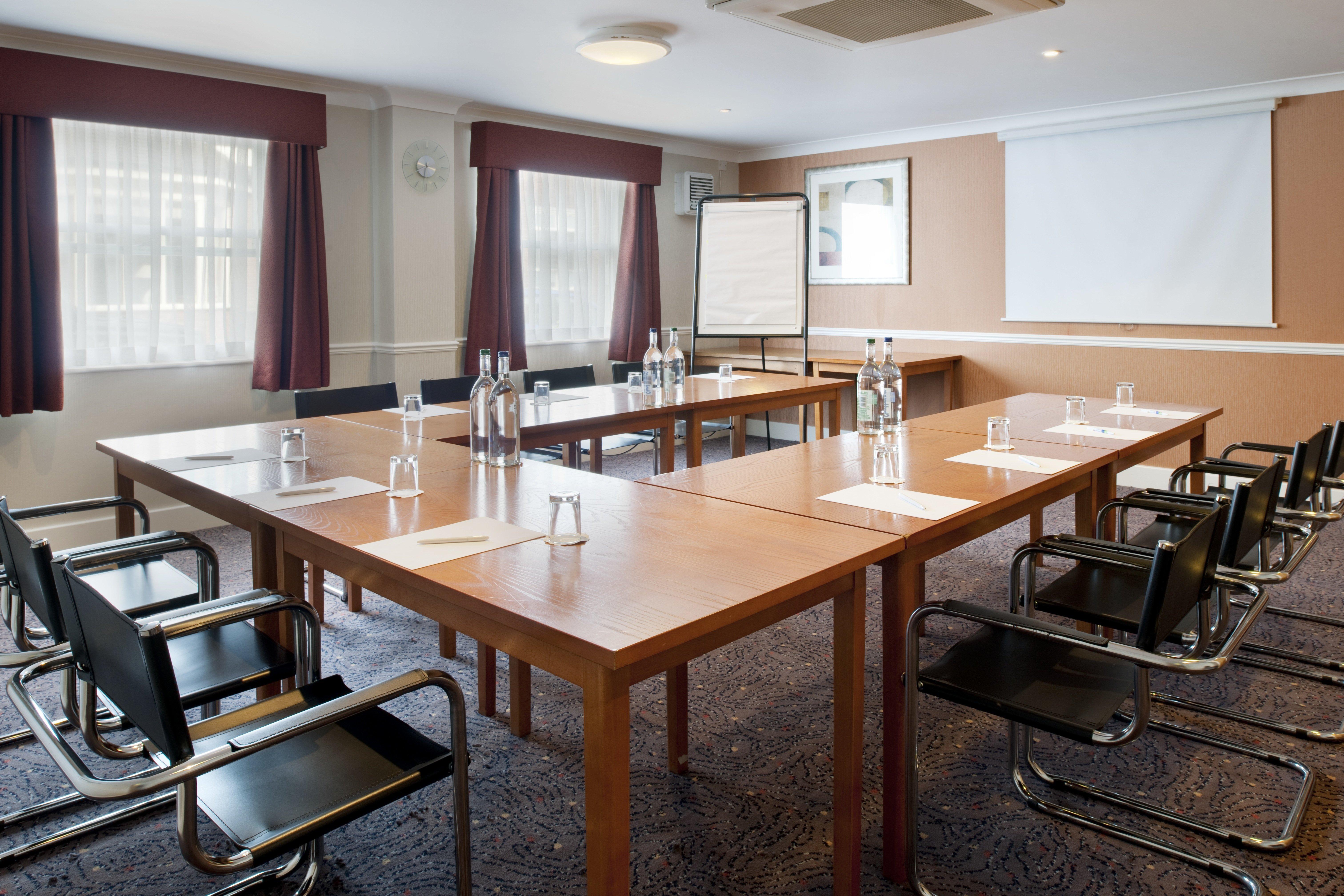 Holiday Inn Express Leeds-East By Ihg Leeds  Exteriér fotografie